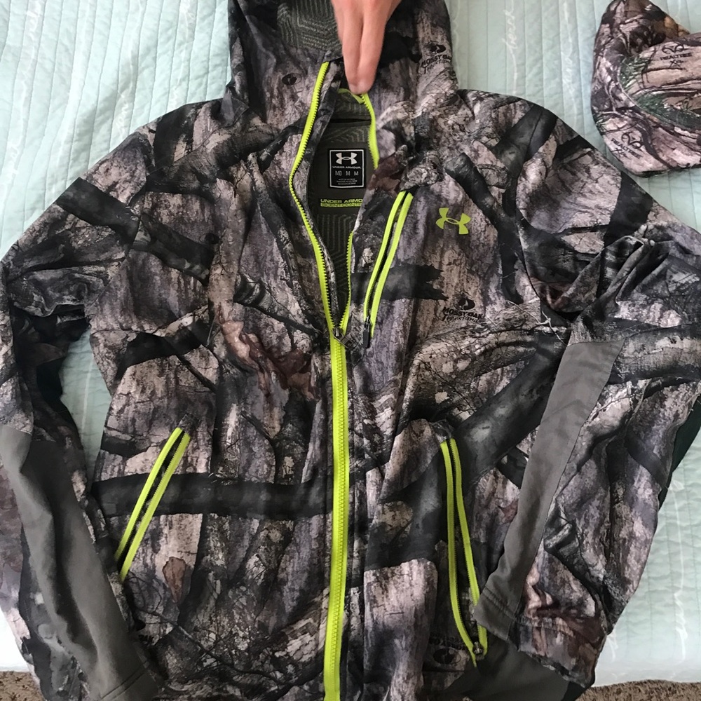 Under Armour hunt jacket